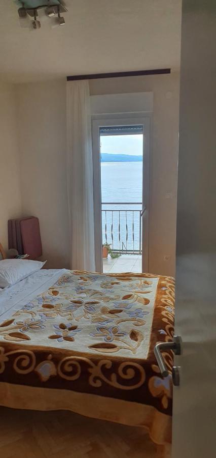 Adriatic Beach Suites Omiš Exterior foto